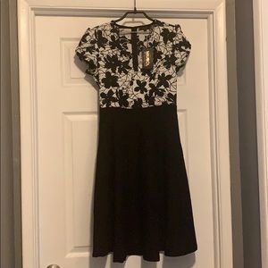 Miusol V-Neck Dress Size Small
